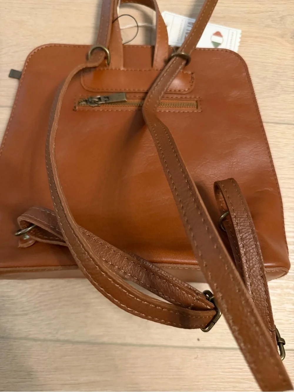 I Medici Firenze genuine Italian leather backpack crossbody convertible purse